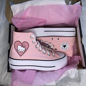 Hello Kitty converse